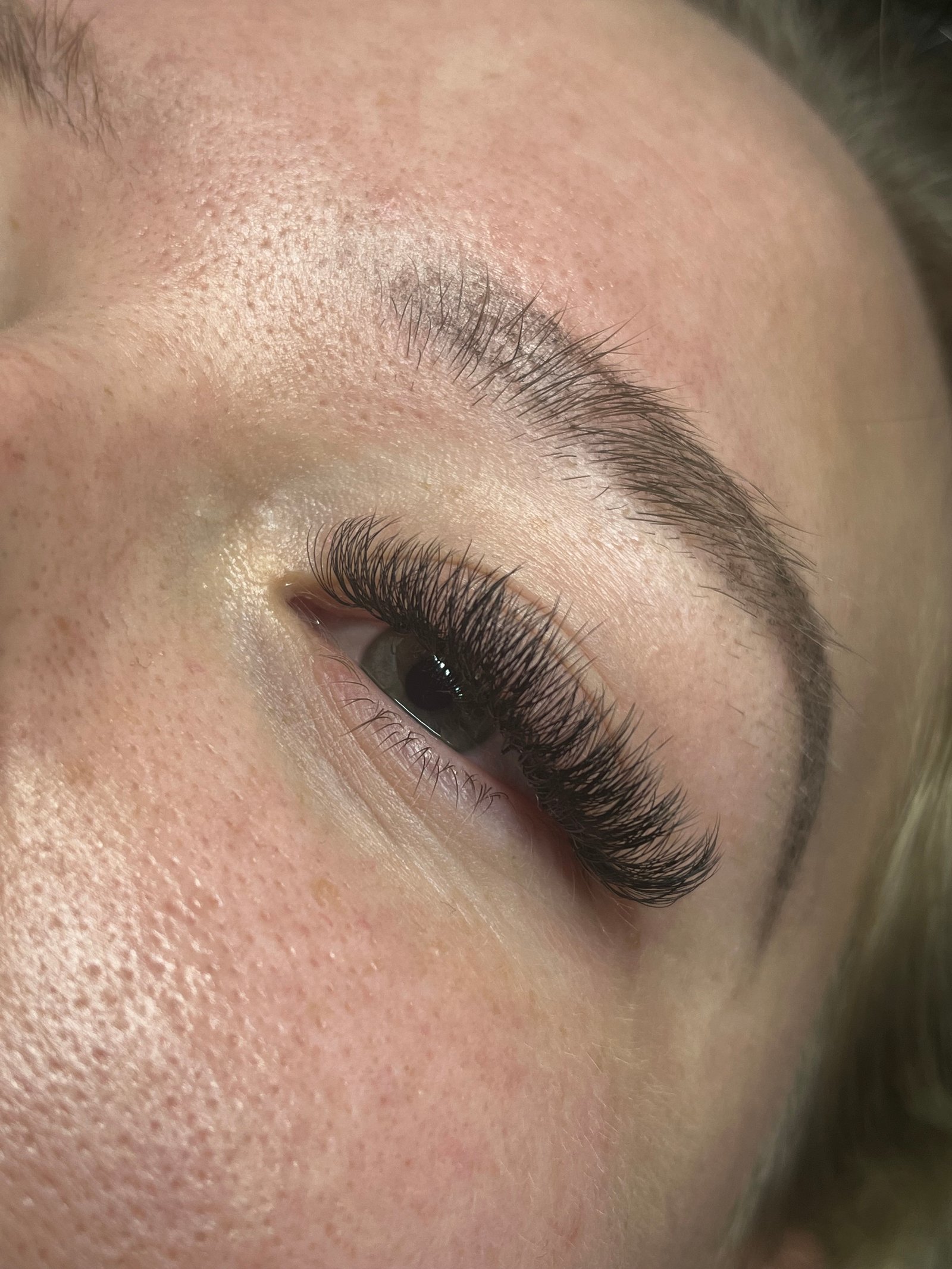 Volume Lashes 4